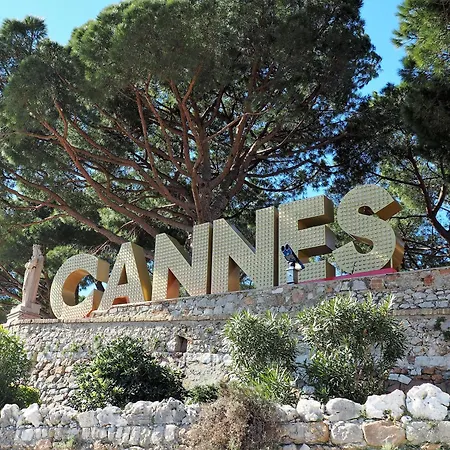 Apartment For 2 Persons Cannes